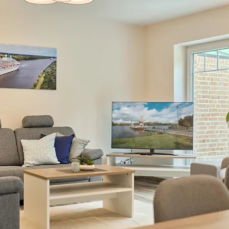 Kanalkajuete Wilhelm Hanerau-Hademarschen